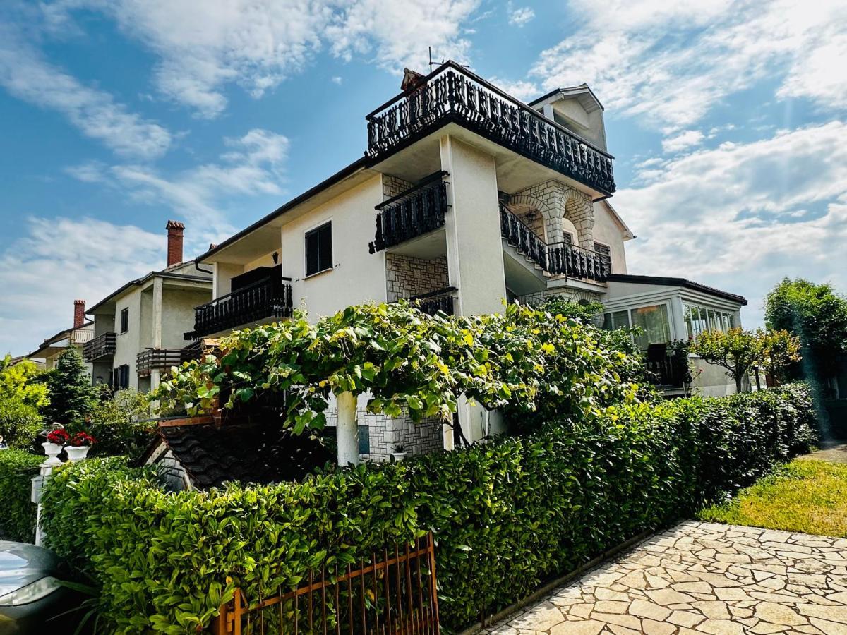 דירות אומאג Casa Blanca מראה חיצוני תמונה